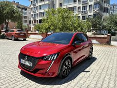 HATASIZ PEUGEOT 208 GT CAM TAVAN/NAVI/FOCAL