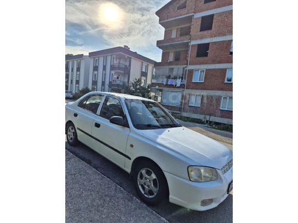 2002 HYUNDAI ACCENT 1.5GLS KLİMALI KAZASIZ