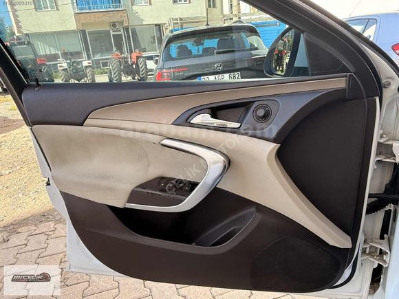 CELİK MOTORS-2011 OTOMATİK INSİGNİA 2.0CDTI EDİTİON