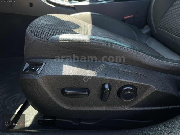 TEMİZ OPEL INSIGNIA DİZEL OTOMATİK 2.0 COSMO
