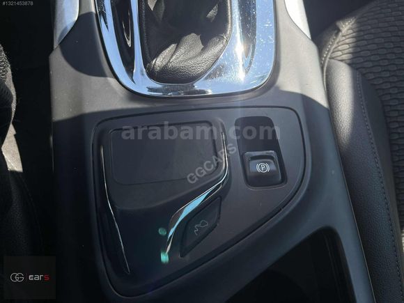 TEMİZ OPEL INSIGNIA DİZEL OTOMATİK 2.0 COSMO