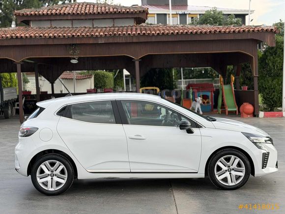 2023 CLİO 1.0 EVOLUTİON 1.0 TCE OTOMATİK 62.000 KM HATASIZ