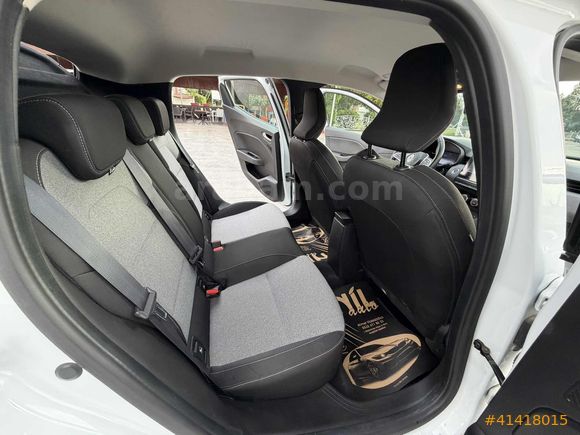 2023 CLİO 1.0 EVOLUTİON 1.0 TCE OTOMATİK 62.000 KM HATASIZ