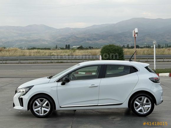 2023 CLİO 1.0 EVOLUTİON 1.0 TCE OTOMATİK 62.000 KM HATASIZ