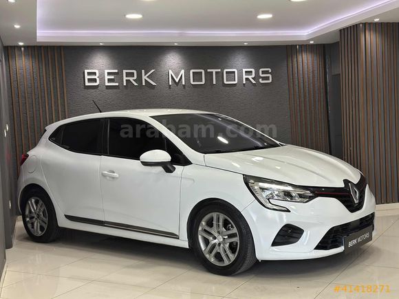 OTOMATİK 2020 RENAULT CLİO 1.3 TCE TOUCH EDC 101 BİNDE