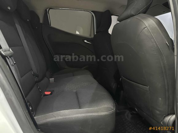 OTOMATİK 2020 RENAULT CLİO 1.3 TCE TOUCH EDC 101 BİNDE