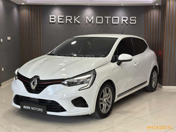 OTOMATİK 2020 RENAULT CLİO 1.3 TCE TOUCH EDC 101 BİNDE