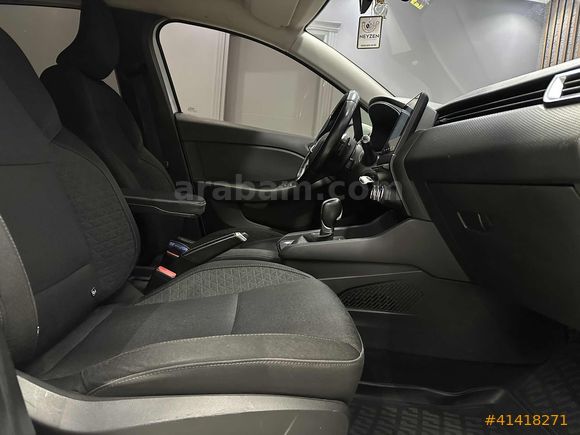 OTOMATİK 2020 RENAULT CLİO 1.3 TCE TOUCH EDC 101 BİNDE