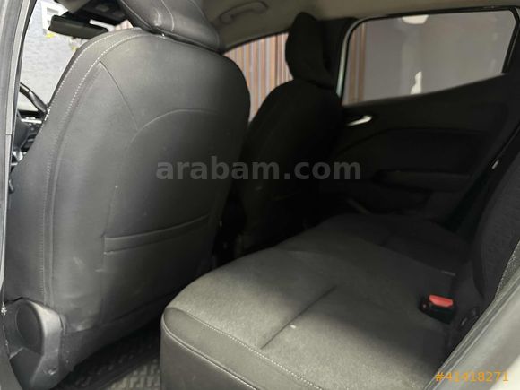 OTOMATİK 2020 RENAULT CLİO 1.3 TCE TOUCH EDC 101 BİNDE