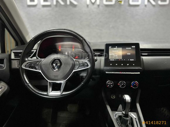 OTOMATİK 2020 RENAULT CLİO 1.3 TCE TOUCH EDC 101 BİNDE