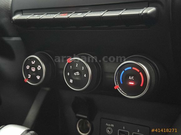 OTOMATİK 2020 RENAULT CLİO 1.3 TCE TOUCH EDC 101 BİNDE