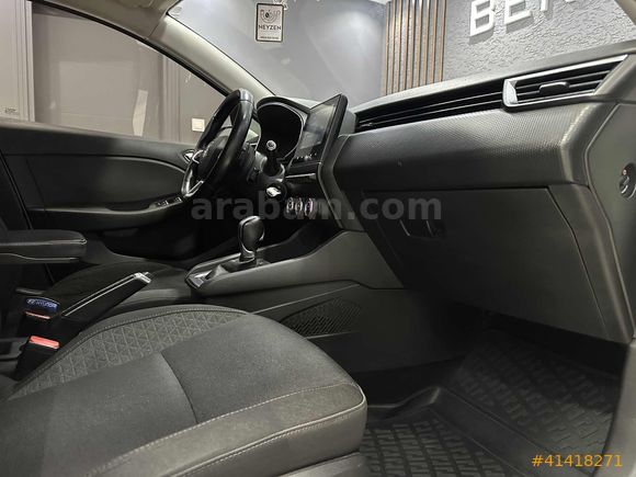OTOMATİK 2020 RENAULT CLİO 1.3 TCE TOUCH EDC 101 BİNDE