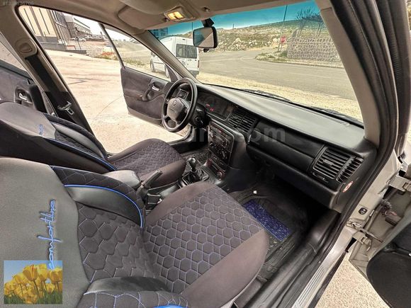 2000 MODEL TEMİZ VECTRA