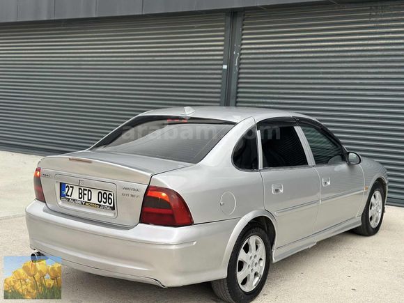 2000 MODEL TEMİZ VECTRA