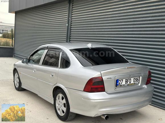 2000 MODEL TEMİZ VECTRA
