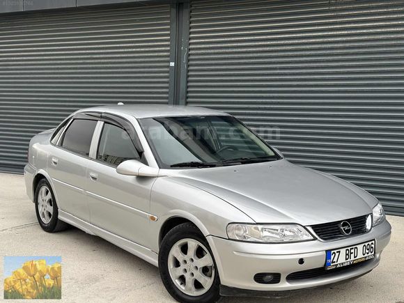 2000 MODEL TEMİZ VECTRA
