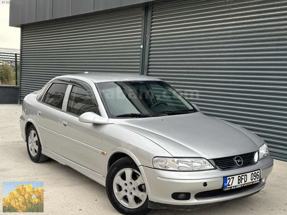 2000 MODEL TEMİZ VECTRA