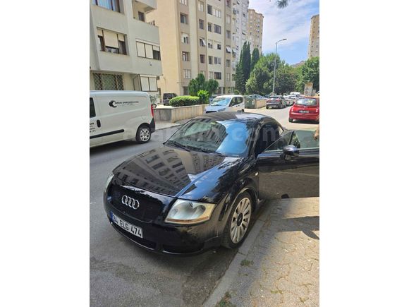 Sahibinden Audi TT 1.8 T 2006 Model  96.000 km Siyah