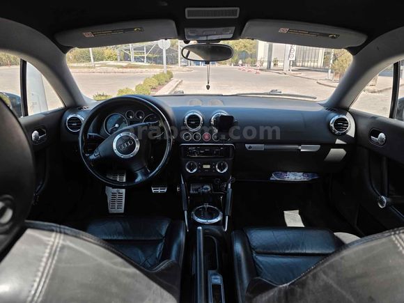 Sahibinden Audi TT 1.8 T 2006 Model  96.000 km Siyah