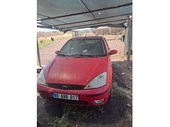 Sahibinden Ford Focus 1.6 Ghia 2001 Model  377.228 km Kırmızı