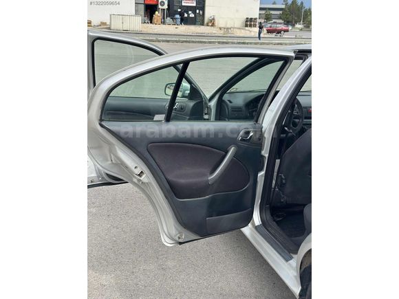Degişensiz Skoda octavia 1.6 benzin lpg