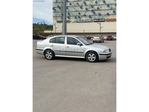 Degişensiz Skoda octavia 1.6 benzin lpg