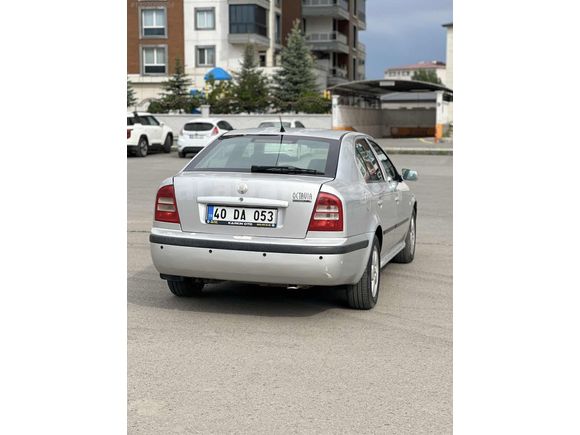 Degişensiz Skoda octavia 1.6 benzin lpg