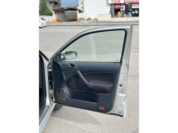 Degişensiz Skoda octavia 1.6 benzin lpg