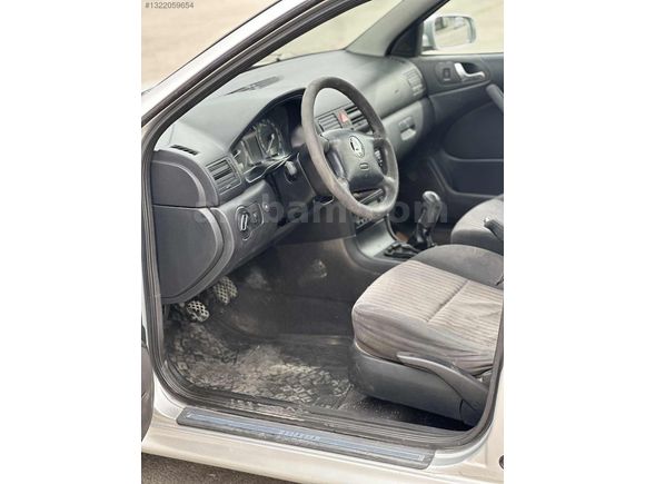 Degişensiz Skoda octavia 1.6 benzin lpg