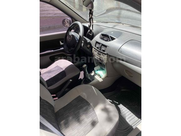 Sahibinden Renault Symbol 1.5 dCi Expression plus 2009 Model  298.600 km Füme