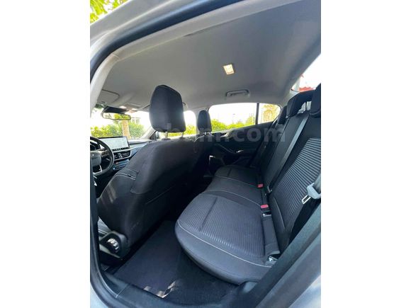 Galeriden Ford Focus 1.5 EcoBlue Titanium Stil 2024 Model İzmir