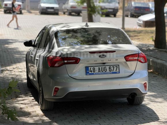 Galeriden Ford Focus 1.5 EcoBlue Titanium Stil 2024 Model İzmir