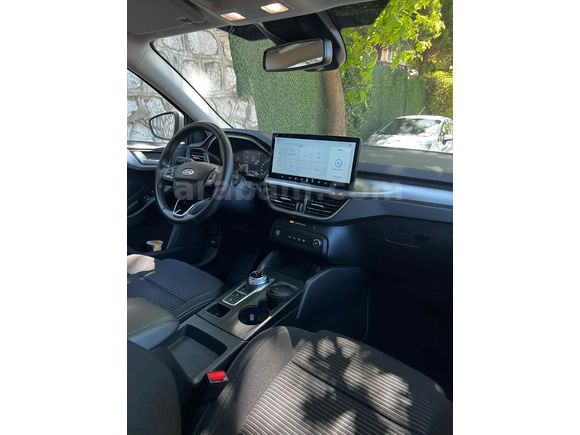 Galeriden Ford Focus 1.5 EcoBlue Titanium Stil 2024 Model İzmir