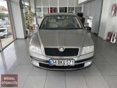 2009 MODEL ORJ.136000 KM.+OTOMATİK VİTES OCTAVİA 1.6 FSİ