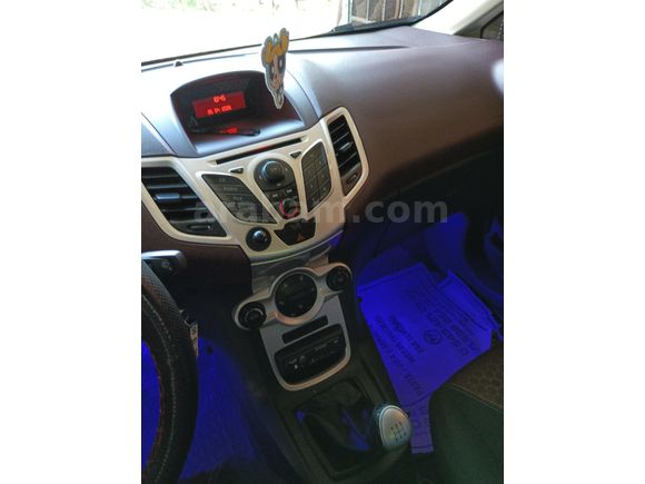 Sahibinden Ford Fiesta 1.4 Titanium X 2011 Model