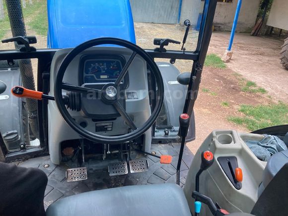 Galeriden New Holland TD90D Düzce