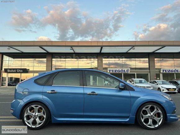 HATASIZ BOYASIZ YAPILI LANSMAN RENK FOCUS 1.6 TİTANİUM