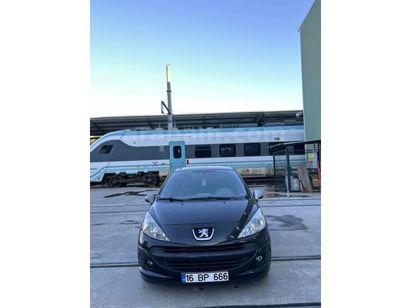 Sahibinden Peugeot 207 1.4 Trendy 2008 Model İstanbul 172.500 km Siyah