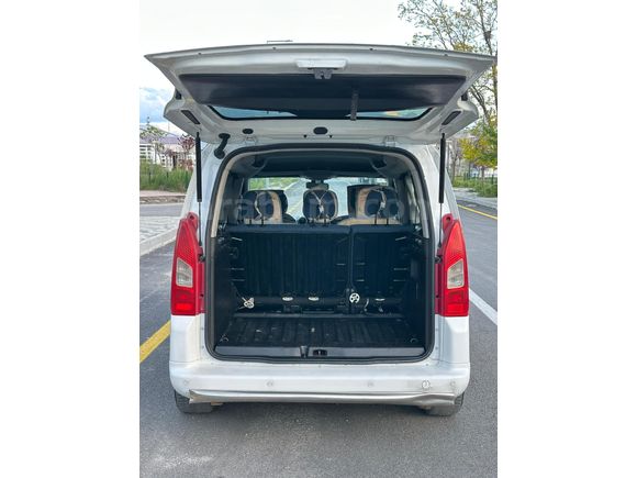 Sahibinden Citroen Berlingo 1.6 HDi Combi Silverline 2011 Model