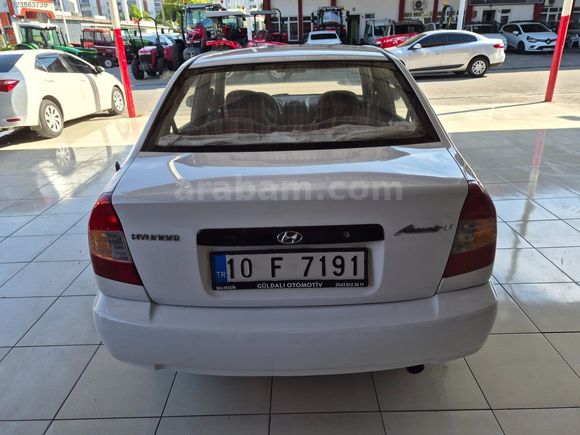 BALIKESİR GÜLDALI'DAN 2002 MODEL 1.3 ORJİNAL KLİMALI LPG ACCENT