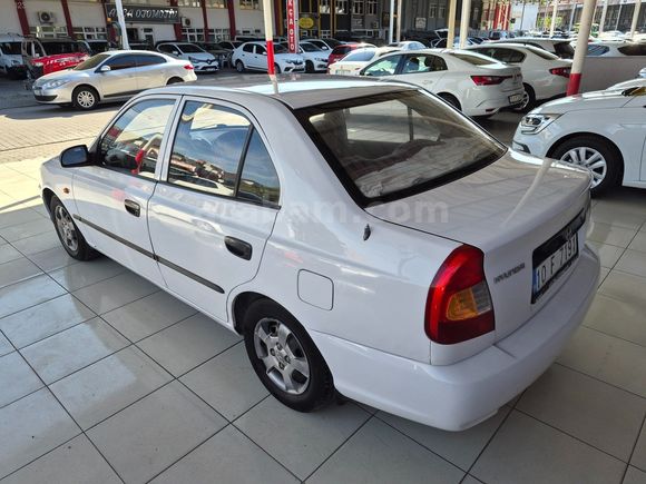BALIKESİR GÜLDALI'DAN 2002 MODEL 1.3 ORJİNAL KLİMALI LPG ACCENT