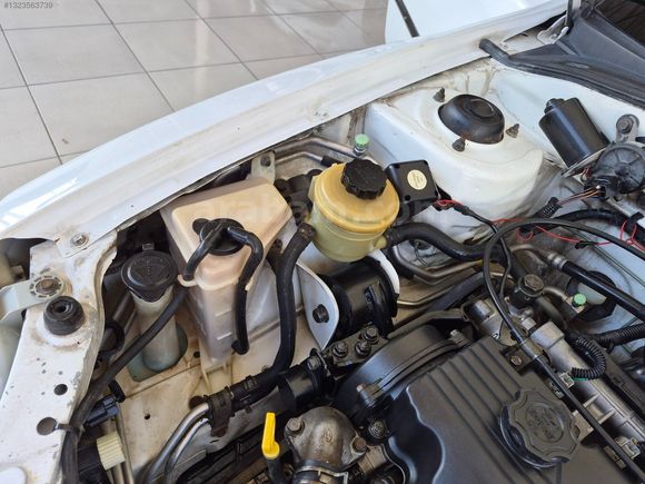 BALIKESİR GÜLDALI'DAN 2002 MODEL 1.3 ORJİNAL KLİMALI LPG ACCENT