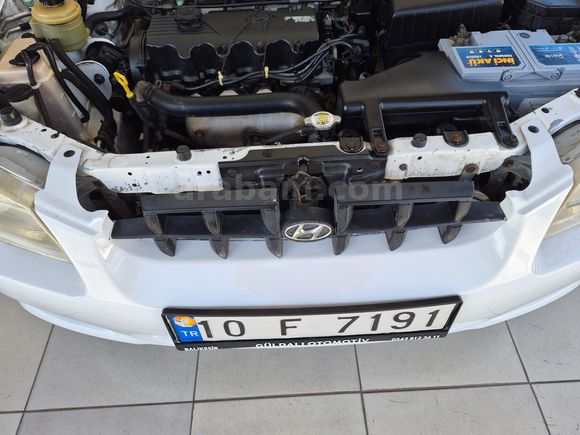 BALIKESİR GÜLDALI'DAN 2002 MODEL 1.3 ORJİNAL KLİMALI LPG ACCENT