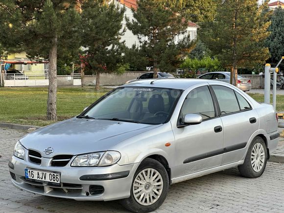 2002 MODEL KLİMALI SIFIR FENNİLİ ÇOK BAKIMLI ALMERA UYGUN RAKAMA