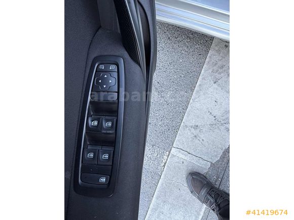 VENÜS OTO 2017 MODEL MEGANE TOUCH EDC+Ç.JANT+ANAHTARSIZ GİRİŞ