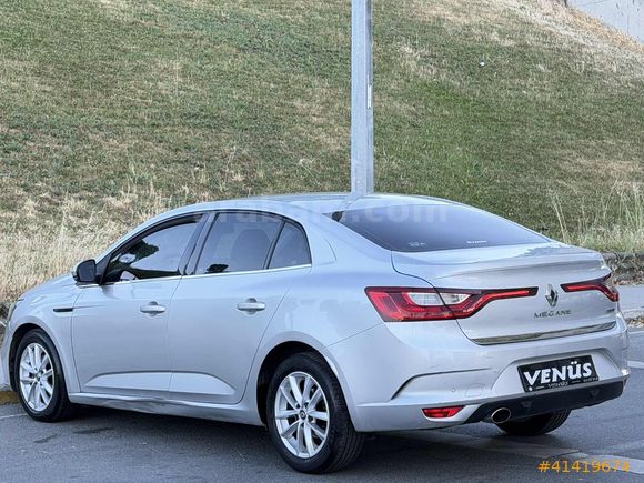 VENÜS OTO 2017 MODEL MEGANE TOUCH EDC+Ç.JANT+ANAHTARSIZ GİRİŞ