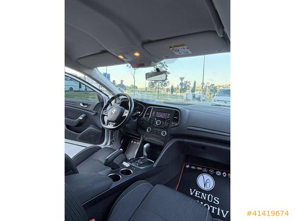 VENÜS OTO 2017 MODEL MEGANE TOUCH EDC+Ç.JANT+ANAHTARSIZ GİRİŞ
