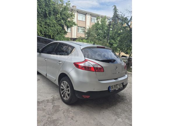 Sahibinden Renault Megane 1.6 Icon 2012 Model