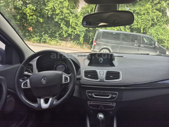 Sahibinden Renault Megane 1.6 Icon 2012 Model