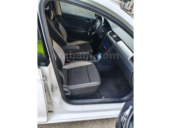 Sahibinden Skoda Rapid 1.4 TDI GreenTec Ambition 2016 Model